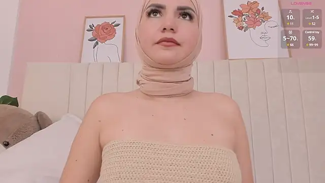 dalilasaadi  online show from March 2025 02:01:01 PM