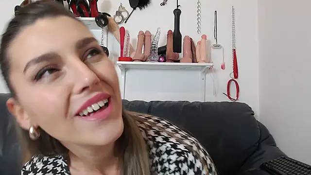 nicole 98 online show from February 2025 04:58:01 PM