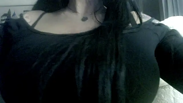 stormylana online show from April 2026 07:37:02 AM