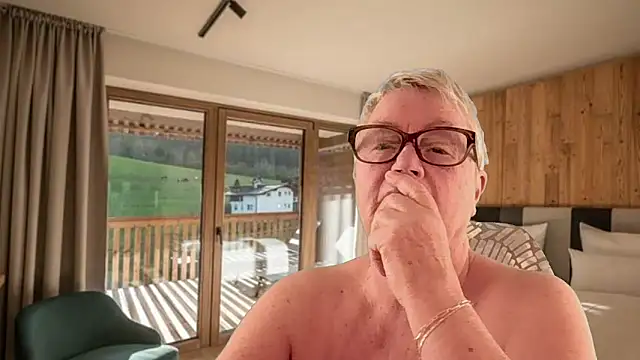GrannyChrissy68 online show from March 2026 02:20:02 PM