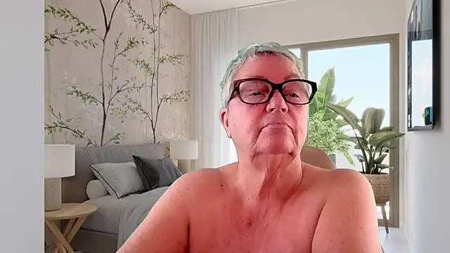 Snapshot of GrannyChrissy68 chatting on June 2026 12:18:02 PM GrannyChrissy68 online show from June 2026 12:18:02 PM