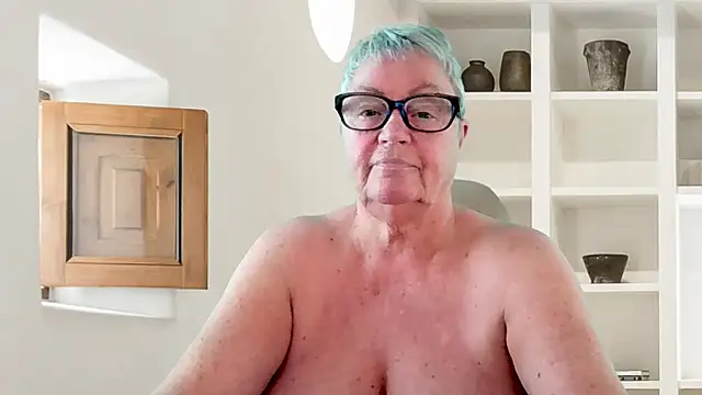 Snapshot of GrannyChrissy68 chatting on June 2026 03:27:01 PM GrannyChrissy68 online show from June 2026 03:27:01 PM