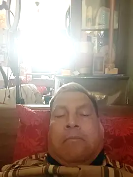 gayphotograper online show from November 2025 02:51:01 PM