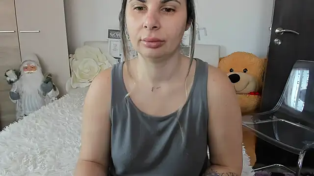 sweetemy4u online show from February 2026 07:18:02 AM