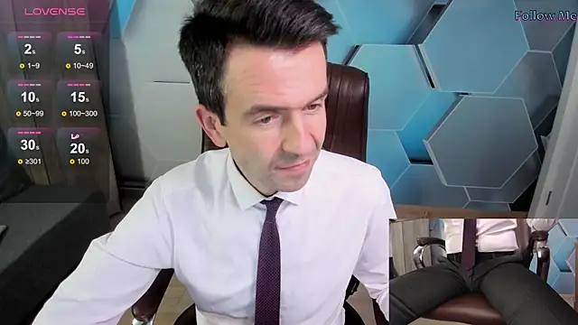 SteveTiger online show from December 2025 03:28:02 PM