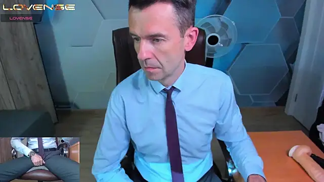 SteveTiger online show from July 2026 04:20:01 AM