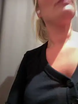 NastyMilf  online show from December 2025 12:34:02 PM