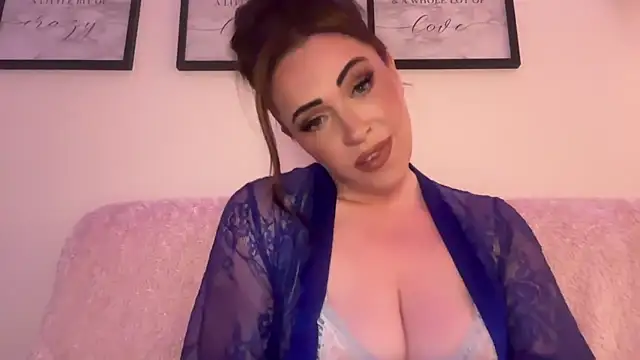 Snapshot of EmilyBlue chatting on February 2026 09:11:02 PM EmilyBlue online show from February 2026 09:11:02 PM