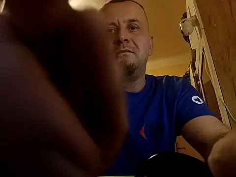 Snapshot of MrWhitePL chatting on January 2025 05:24:01 PM MrWhitePL online show from January 2025 05:24:01 PM