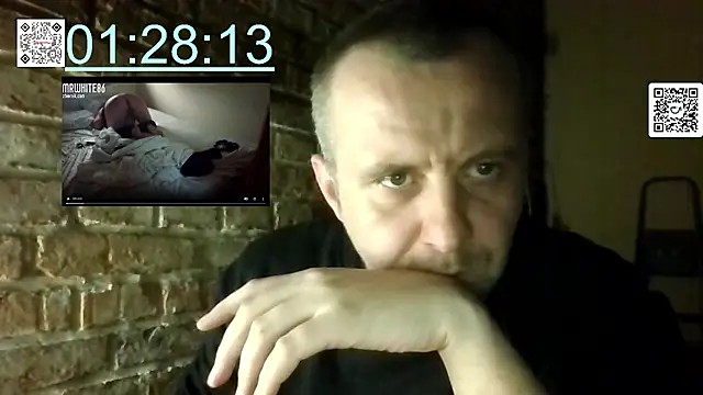 Snapshot of MrWhitePL chatting on November 2025 04:29:02 PM MrWhitePL online show from November 2025 04:29:02 PM