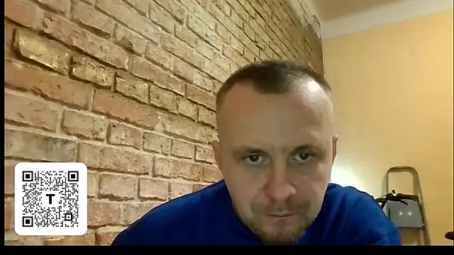 Snapshot of MrWhitePL chatting on November 2025 05:11:01 PM MrWhitePL online show from November 2025 05:11:01 PM