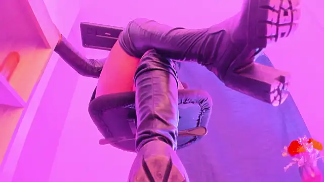 MIss Kendall  online show from January 2025 02:02:01 AM