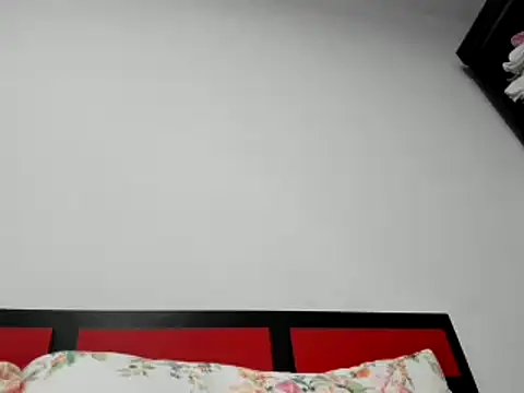 Snapshot of suuzykiss chatting on January 2025 06:12:01 AM suuzykiss online show from January 2025 06:12:01 AM