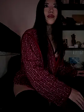 Snapshot of Amanita_Bloom chatting on December 2025 07:06:02 AM Amanita Bloom online show from December 2025 07:06:02 AM