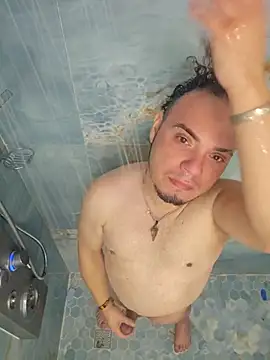 Snapshot of latinoflpr chatting on December 2025 03:00:01 AM latinoflpr online show from December 2025 03:00:01 AM