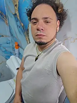 latinoflpr online show from April 2026 09:48:02 PM