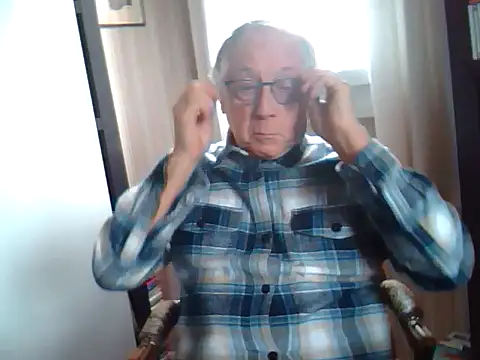 johnjohn622662 online show from February 2025 11:22:01 AM