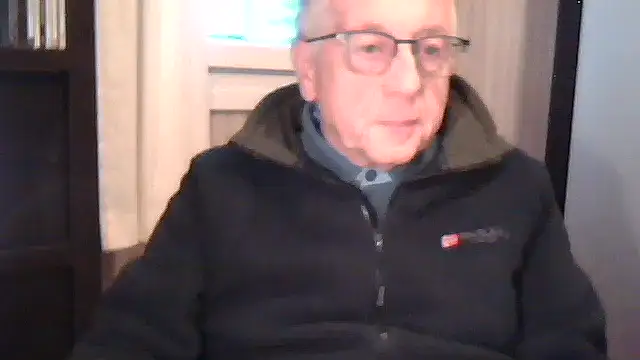 Snapshot of johnjohn622662 chatting on January 2026 03:58:02 PM johnjohn622662 online show from January 2026 03:58:02 PM