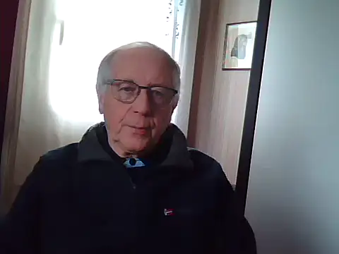 Snapshot of johnjohn622662 chatting on February 2026 01:52:02 PM johnjohn622662 online show from February 2026 01:52:02 PM