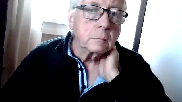 Snapshot of johnjohn622662 chatting on May 2026 03:19:02 PM johnjohn622662 online show from May 2026 03:19:02 PM