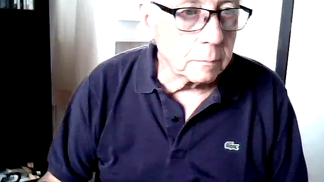 Snapshot of johnjohn622662 chatting on June 2026 01:58:02 PM johnjohn622662 online show from June 2026 01:58:02 PM