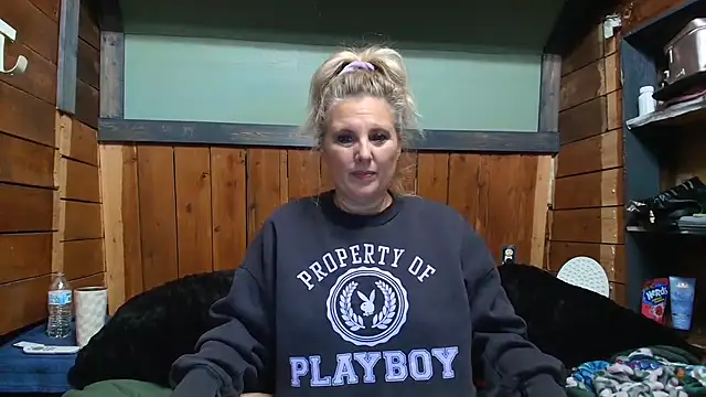 Snapshot of lisaxlovexxx chatting on January 2026 07:19:01 PM lisaxlovexxx online show from January 2026 07:19:01 PM