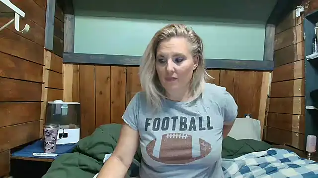 Snapshot of lisaxlovexxx chatting on February 2026 01:42:02 AM lisaxlovexxx online show from February 2026 01:42:02 AM