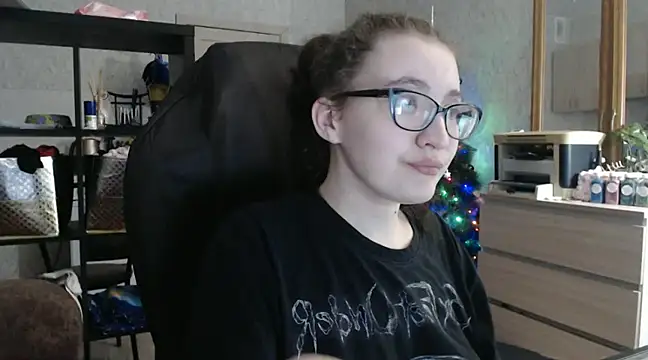 Snapshot of AnKey_Rayah chatting on January 2025 05:39:01 PM AnKey Rayah online show from January 2025 05:39:01 PM