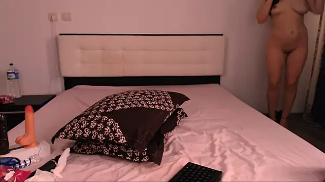 DaryanaRed08 online show from February 2025 11:38:02 AM