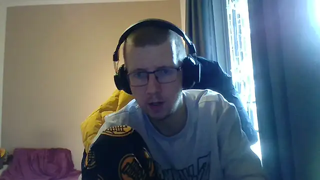 Snapshot of David250692 chatting on October 2025 11:51:02 AM David250692 online show from October 2025 11:51:02 AM