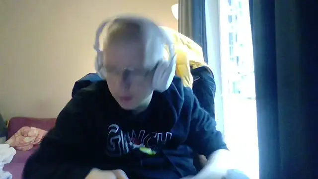 Snapshot of David250692 chatting on November 2025 12:38:01 PM David250692 online show from November 2025 12:38:01 PM