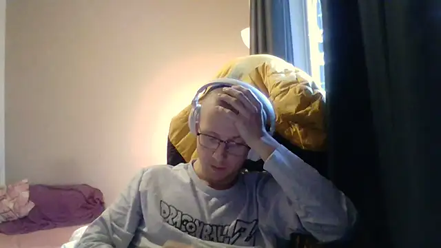 Snapshot of David250692 chatting on November 2025 01:32:02 PM David250692 online show from November 2025 01:32:02 PM