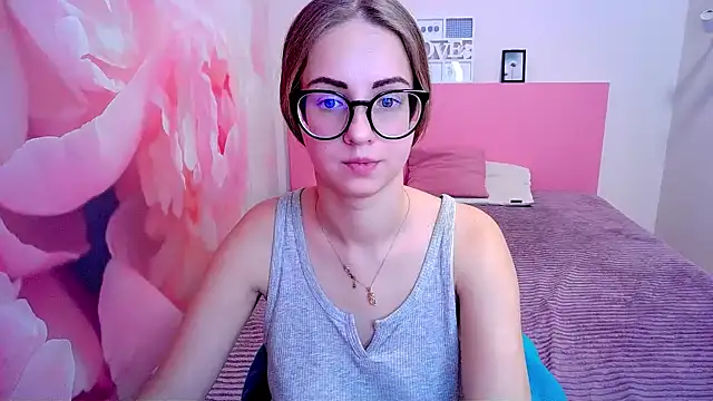 AliceAdams online show from December 2024 07:58:01 AM