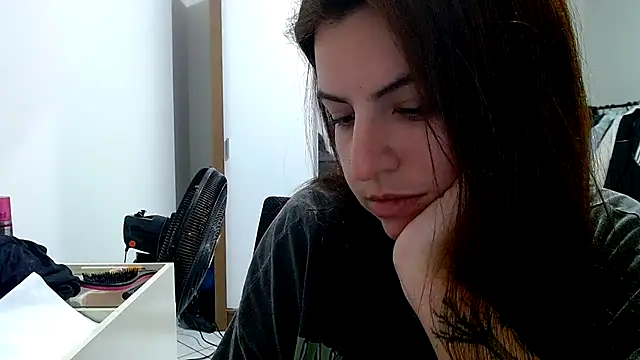 chelbyy online show from October 2025 05:52:01 AM