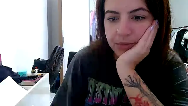 chelbyy online show from October 2025 05:58:02 PM