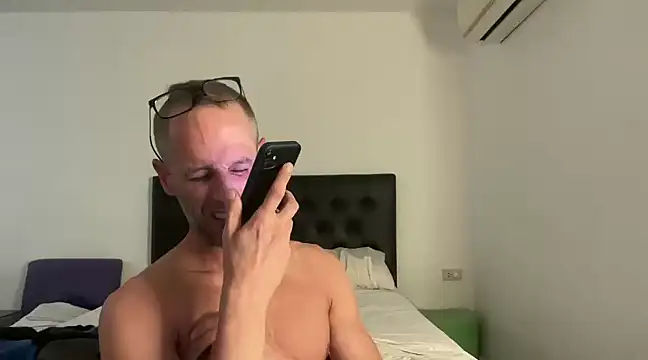 CamCrestXXX online show from January 2025 08:00:02 AM