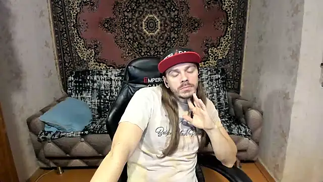 Marrymepls online show from March 2025 08:10:02 PM