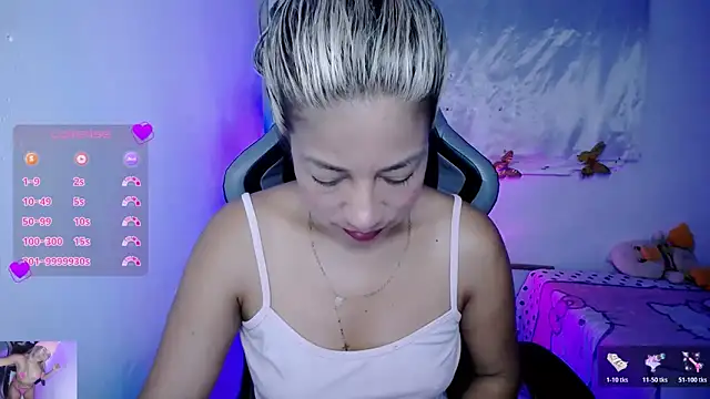 ninatiny online show from November 2025 10:26:02 AM