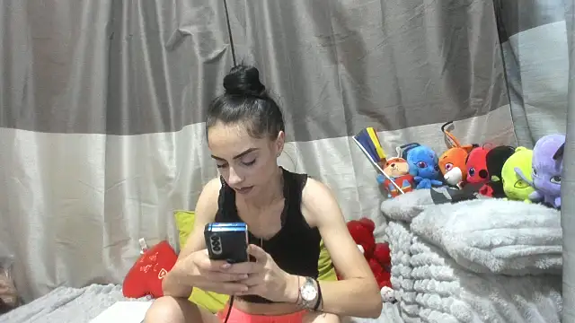 jessystarr online show from December 2025 01:04:02 AM