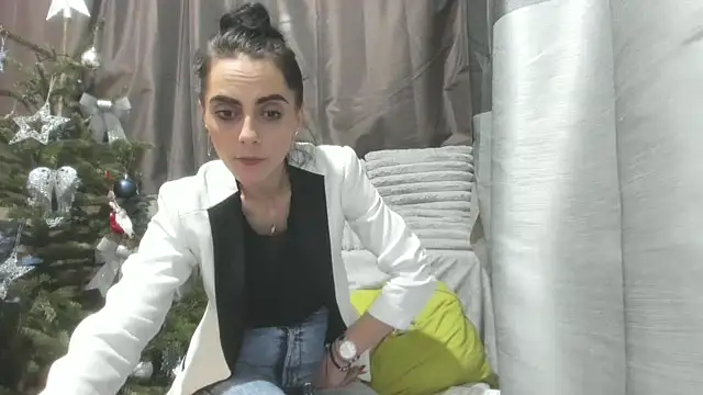 jessystarr online show from December 2025 07:30:02 PM