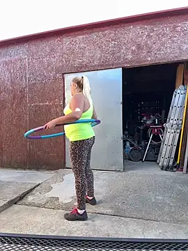 Snapshot of SabinaSweety chatting on March 2025 02:40:02 PM SabinaSweety online show from March 2025 02:40:02 PM