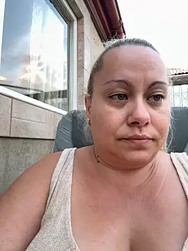 Snapshot of SabinaSweety chatting on September 2025 04:28:02 PM SabinaSweety online show from September 2025 04:28:02 PM