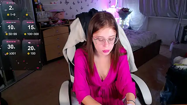Kira honeyy online show from October 2025 04:33:01 AM