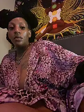 Snapshot of MzParker chatting on February 2025 03:53:02 AM MzParker online show from February 2025 03:53:02 AM