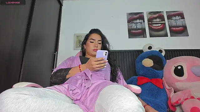 Snapshot of KATALINA_HOT_TS chatting on December 2025 08:27:01 PM KATALINA HOT TS online show from December 2025 08:27:01 PM