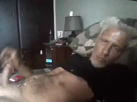 Snapshot of Zues4u chatting on November 2025 04:57:01 AM Zues4u online show from November 2025 04:57:01 AM