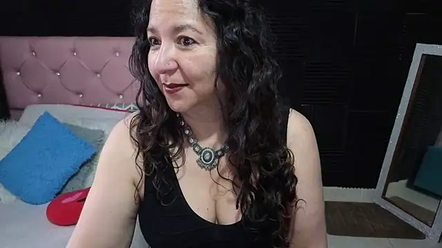 Snapshot of katifoxx chatting on April 2026 02:55:02 PM katifoxx online show from April 2026 02:55:02 PM