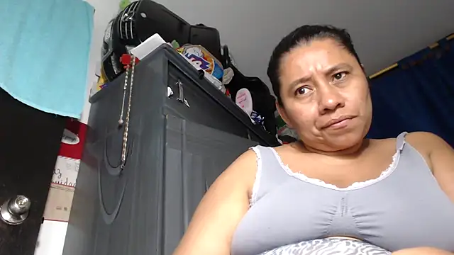 adrixxx38 online show from March 2026 02:44:01 AM