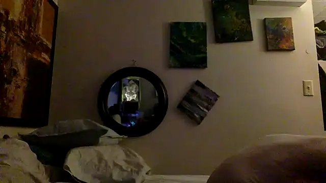 BLOSSOM GIRL online show from January 2025 01:11:01 PM