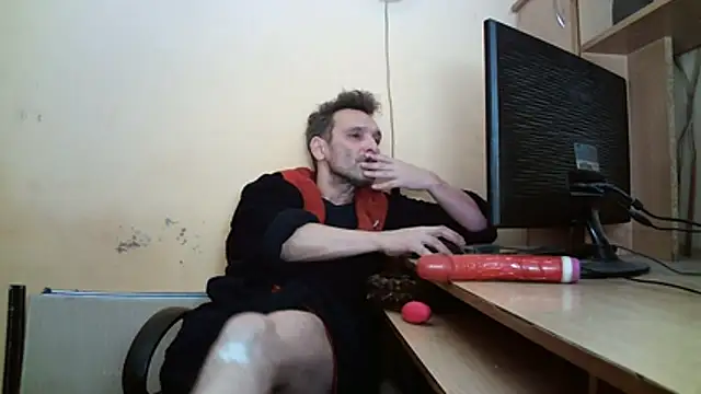 Snapshot of dundyFocus chatting on February 2026 01:11:02 PM dundyFocus online show from February 2026 01:11:02 PM